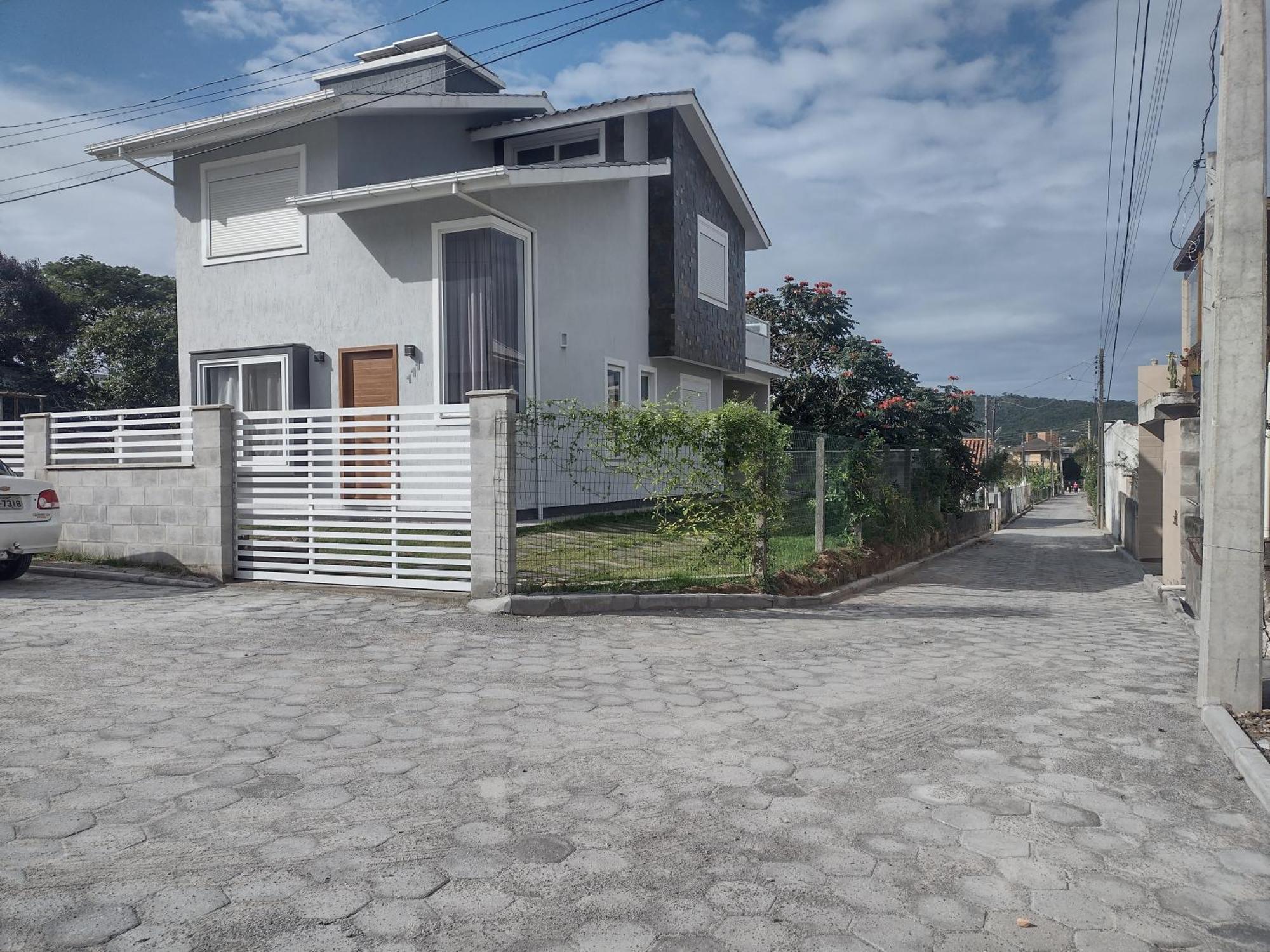 Casa Nova Confortavel E Aconchegante Гаропаба Екстериор снимка